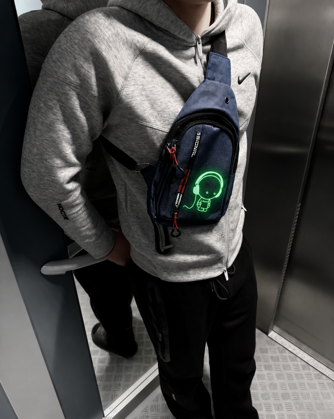 Glow Pack Pro™ – Självlysande crossbody bag